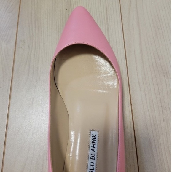 Manolo Blahnik Pink Heels - Picture 4 of 5